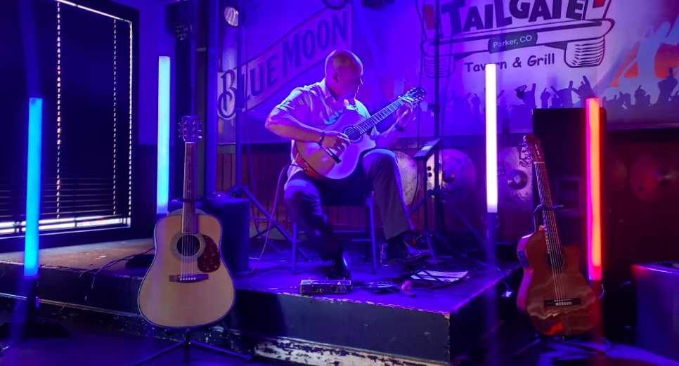 André Guitar Live at Earls Park Meadows Earls Kitchen + Bar