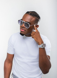 OMI in concert at Super Girl Surf Pro