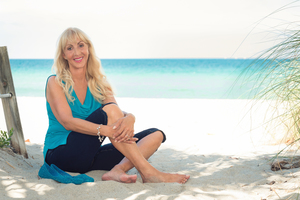 Free--Best-Selling Author Maryon Stewart Explains Natural Menopause