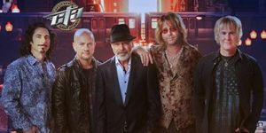 Danny Seraphine & CTA featuring former bassist/lead singer Jeff Coffey play The Music of Chicago