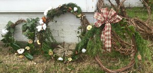 Wreath Making Workshop at Historic Endview