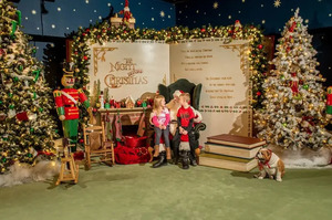 Santa Visits at Midway Crossings