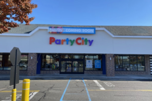 Party City Opens New Store in Merrick