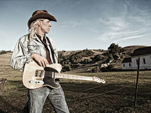 DINNER & A SHOW with DANNY CLICK & the Hell Yeahs!