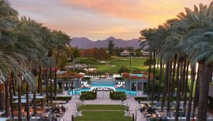 Golf-Themed Happy Hour at Hyatt Regency Scottsdale