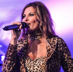 Shania Twin: Tribute to Shania Twain