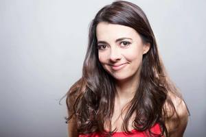 Comedian Carmen Lynch