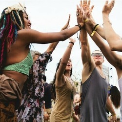 DULLES TOWN CENTER TO HOST ‘COLORS & KITES  MUSIC AND ARTS FESTIVAL’