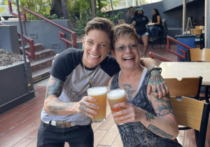 Waikiki Crawling - Aloha Pub Crawl