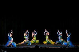 Mayur Dance - Rhythms of the World