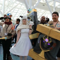 DULLES TOWN CENTER CELEBRATES SUPER NOVA COMIC CON