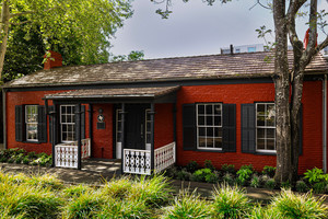 The Nobelity Project and The Loren Hotel Present: “Light Work For Kenya”