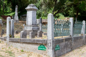 Evergreen Cemetery Guided Tour: Visionary Entrepreneurs: Those Buried at Evergreen Built A Thriving