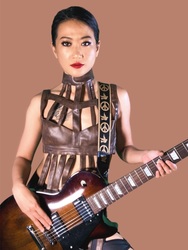LOLAH - Guitar Singer in Half Moon Bay at Mullins Steakhouse, 2 Miramontes Point Rd #2, 5:30-8:30