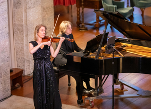 Elizabeth Pitcairn and Derek Wieland Concert