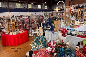 An Old Fashioned Holiday Art and Craft Show