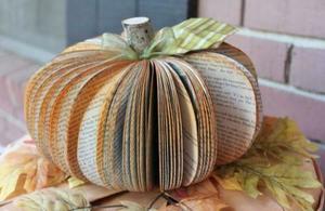 Crafternoon - Book Pumpkin
