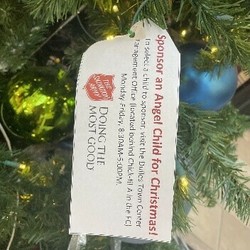 DULLES TOWN CENTER WILL HOST SALVATION ARMY ANGEL TREE