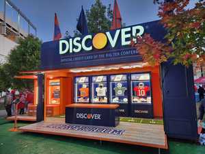 Discover Big 10 Locker Room Welcomes Legend Braxton Miller