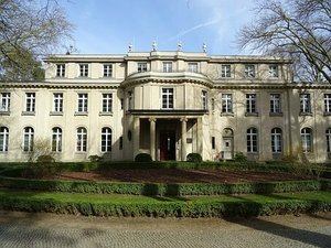 The Wannsee Conference: 90 Minutes that Changed World History?