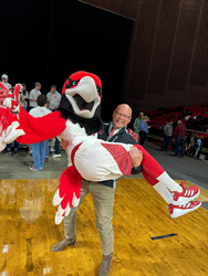 Red-hot RedHawks Basketball