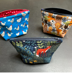 Machine Sewing: Learn to Make A Lined, Box Bottom Zipper Pouch