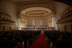 New England Symphonic Ensemble Debuts World Premieres by Glenn & Morales, plus Dobrogosz’s Mass