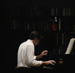 Pianist-Composer Thomas Nickell in Solo Recital
