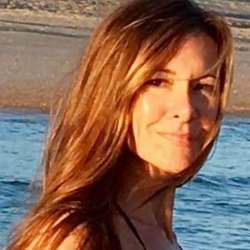 Singer Songwriter Series Featuring Alicia Merrits