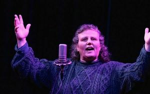 Storyteller Weaves Fascinating Wartime Tales