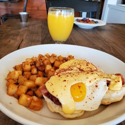 Sunday Brunch at 1741 Pub and Grill