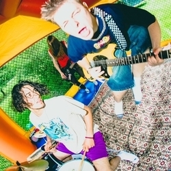 The Jins with Cheerleader Roadkill