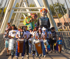 El Puente Festival