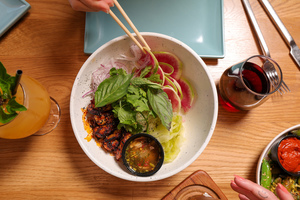 Loro Celebrates Seven Years with ‘Lucky 7’ Week of Giveaways & Deals