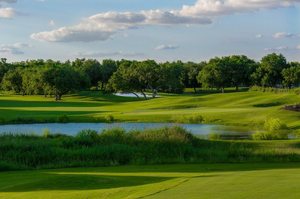 “Wine Down Wednesday” Event at Hill Country Golf Club