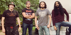 Friday Night Live! - Screaming Mönkeys