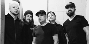 Friday Night Live! - Doc Marten and the Flannels + Pool Boys