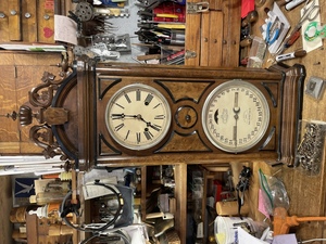 ANTIQUE CLOCK & WATCH SHOW