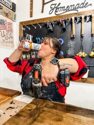 🎨 Pick Your Project DIY Workshop! Come Paint + Sip with us (BYOB) (Pre-Registration Required) 🎨