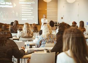 Chicago Women's Leadership Accelerator