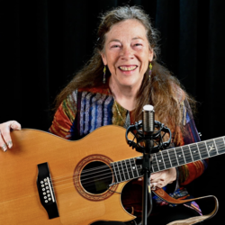 Claudia Schmidt – Songs And Storytelling for a Heartfelt Mother’s Day Celebration