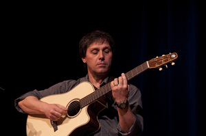 Peppino D’Agostino – Mesmerizing Acoustic Fingerstyle Guitar Virtuoso