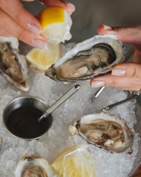 Randall's Restaurant Shuck and Sips