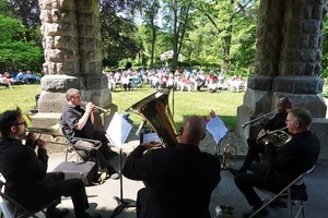 Music on the Hill Outdoors: Narragansett Brass Quintet