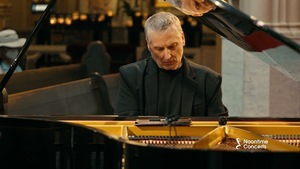 Noontime Concerts presents pianist Daniel Glover May 13th in a free concert