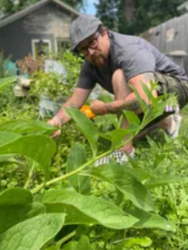 Edible Walk 'n' Talk w/ Justin Adkins