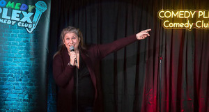 FREE Comedy Show in Downtown Oak Park