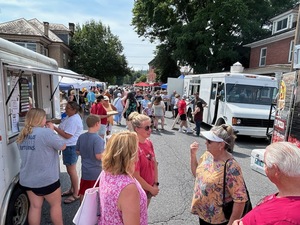 Discover Newport Food Truck Festival