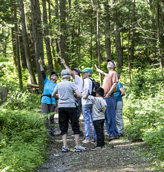 Trails Day Hike at Bent of the River