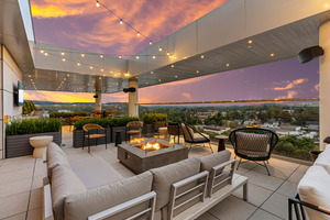 Skyline Social: Elevate Your Vibe